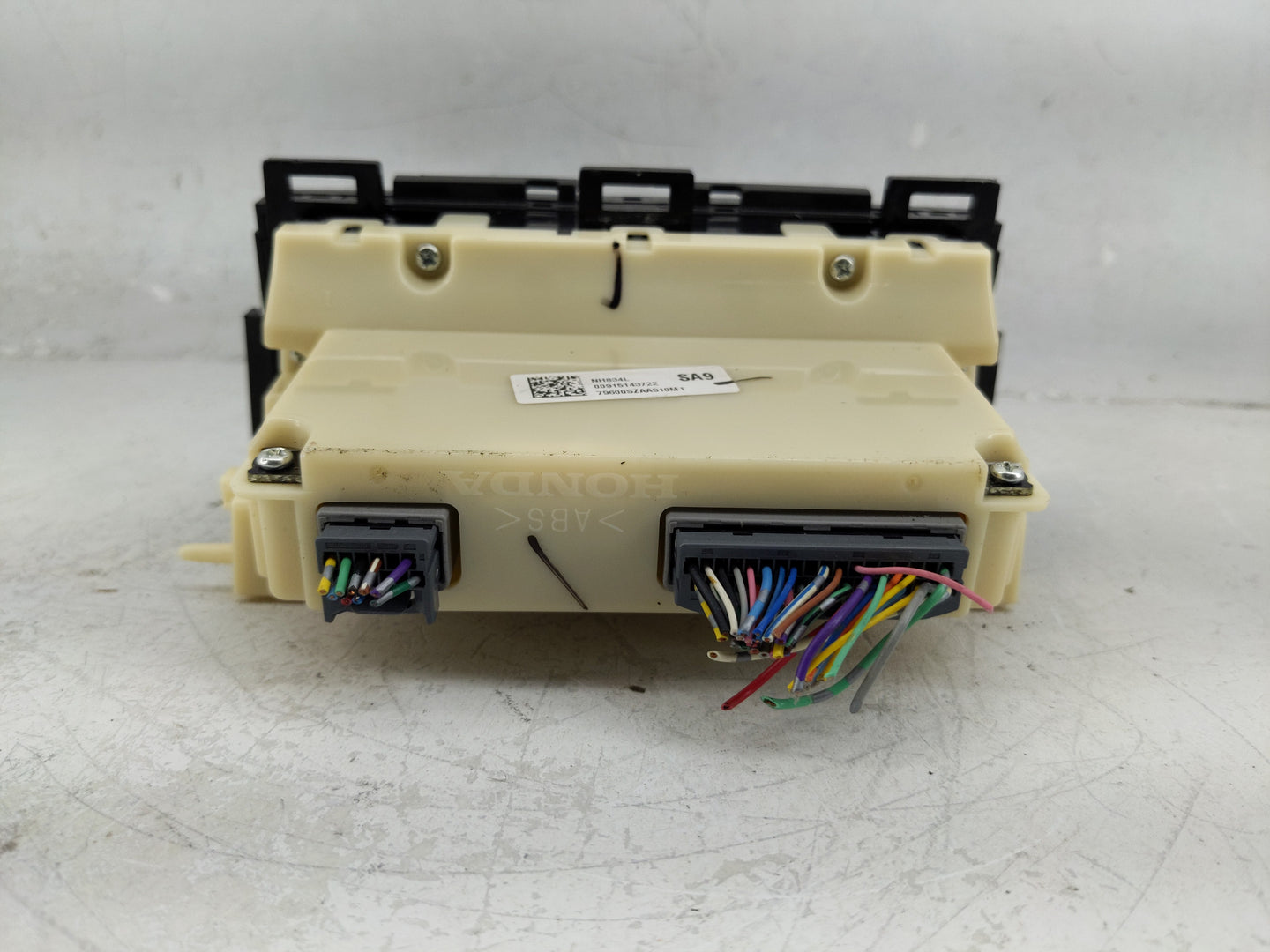 2012 Honda Pilot Climate Control Module Temperature AC/Heater Replacement P/N:79600SZAA910M1 Fits OEM Used Auto Parts - Oemu