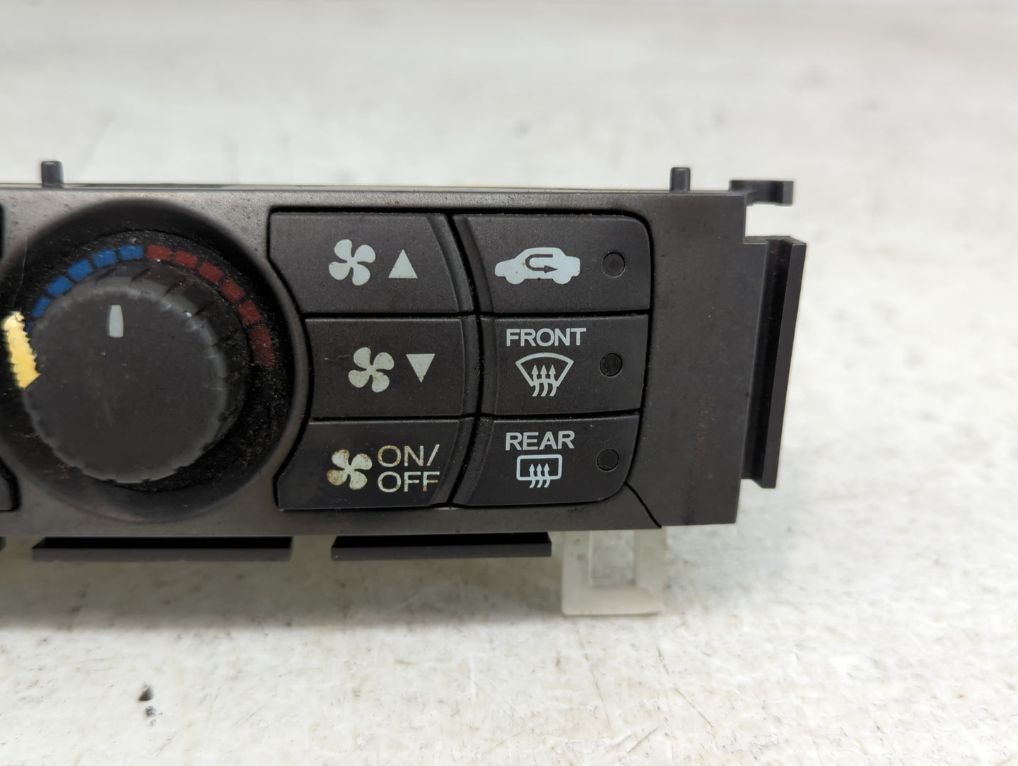2012 Honda Pilot Climate Control Module Temperature AC/Heater Replacement P/N:79500SZAA110M1 Fits OEM Used Auto Parts - Oemu