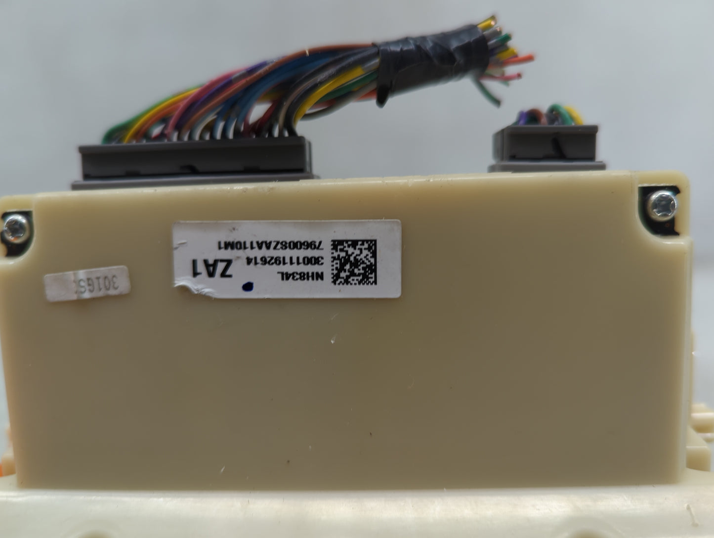 2012 Honda Pilot Radio AM FM Cd Player Receiver Replacement P/N:NH834L Fits OEM Used Auto Parts - Oemusedautoparts1.com