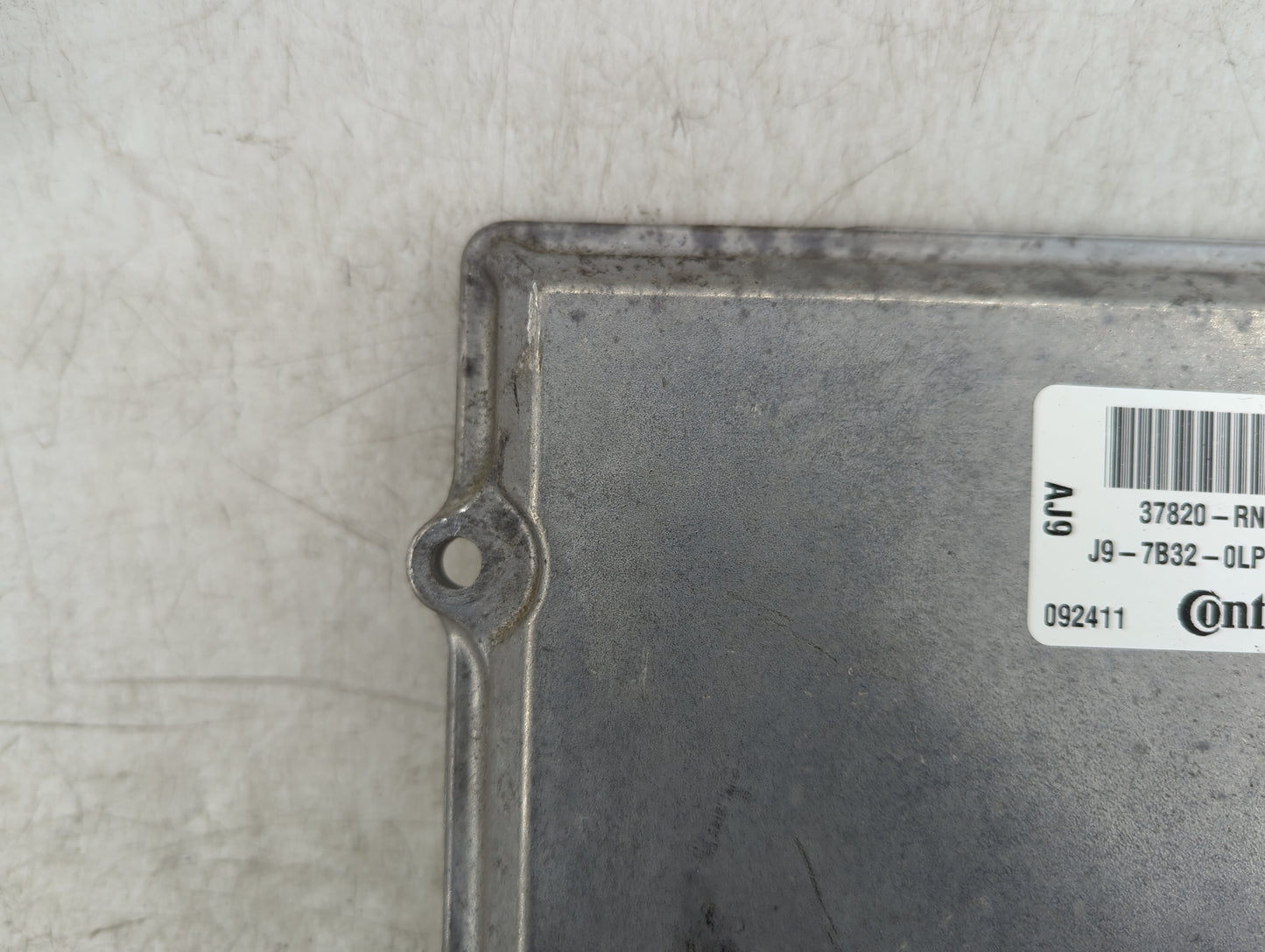 2012 Honda Pilot PCM Engine Control Computer ECU ECM PCU OEM P/N:37820-RN0-B32 J9-7B32-0LPVE-2-32 Fits OEM Used Auto Parts -
