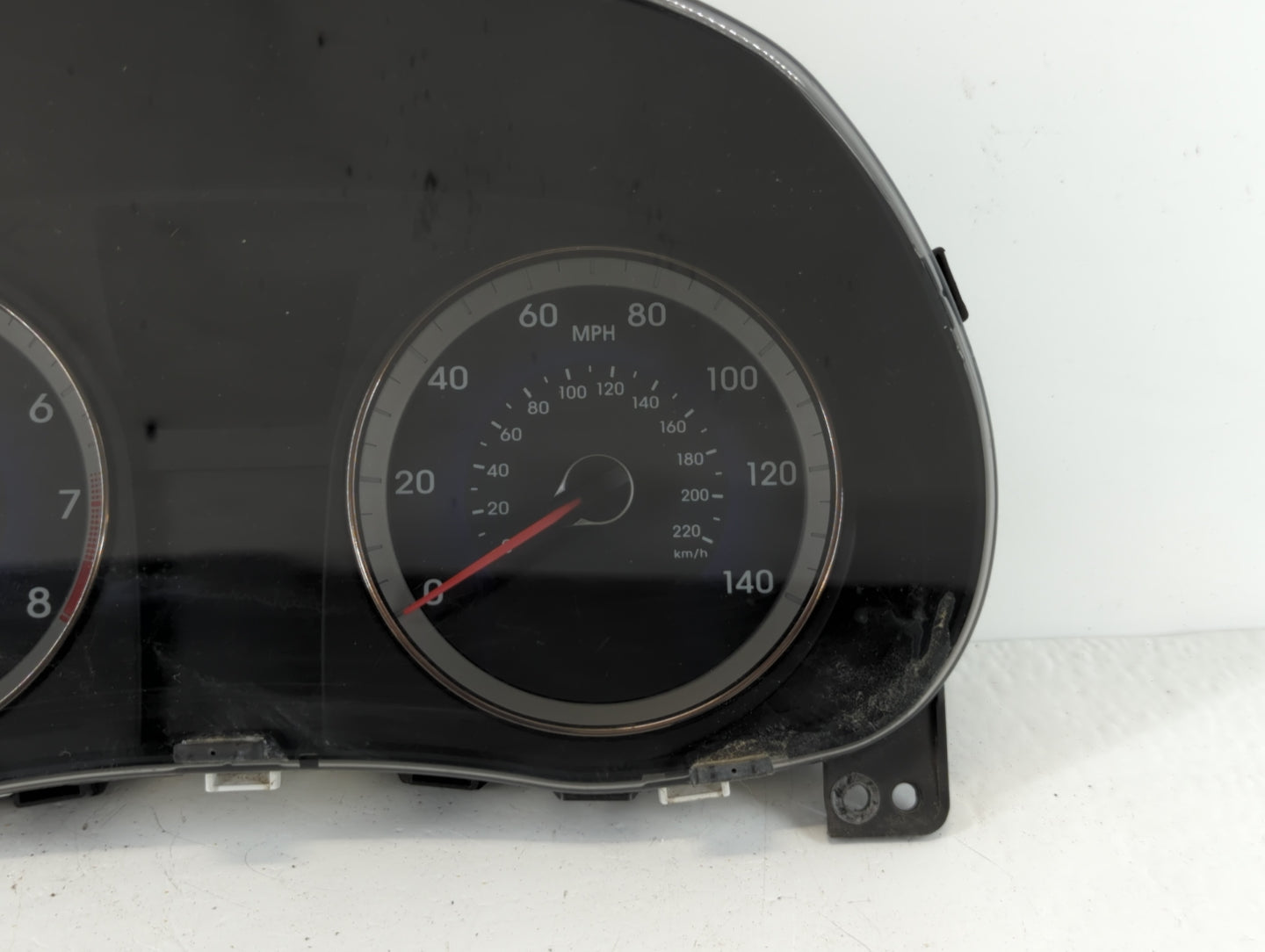 2012-2013 Hyundai Accent Instrument Cluster Speedometer Gauges P/N:94001-1R000 Fits Fits 2012 2013 OEM Used Auto Parts - Oem