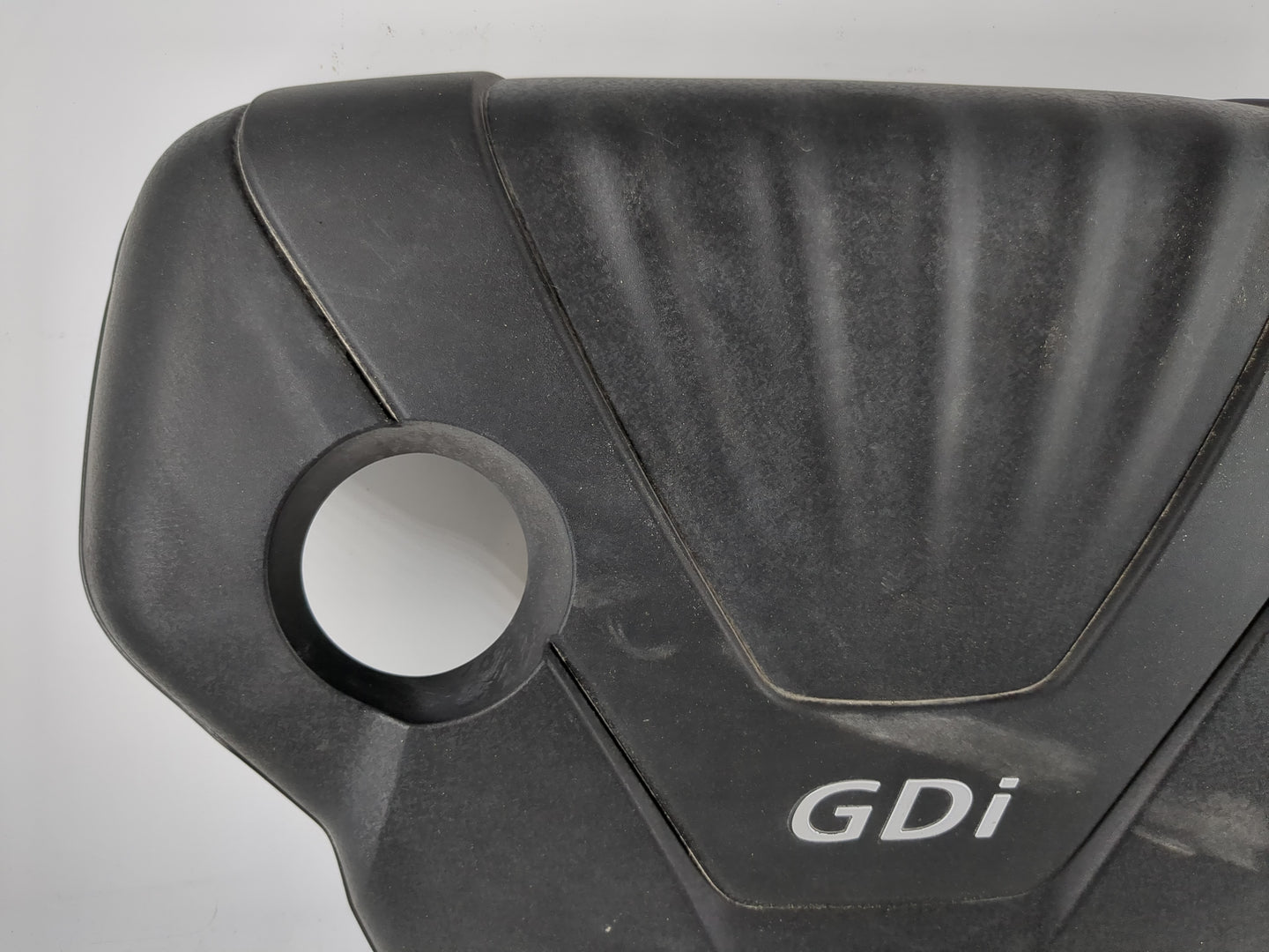2012 Hyundai Accent Engine Cover - Oemusedautoparts1.com