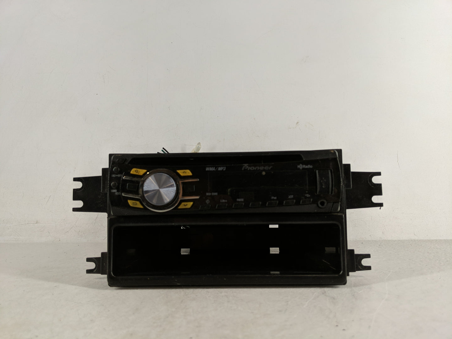 2012-2014 Hyundai Accent Radio AM FM Cd Player Receiver Replacement Fits Fits 2012 2013 2014 OEM Used Auto Parts - Oemusedau