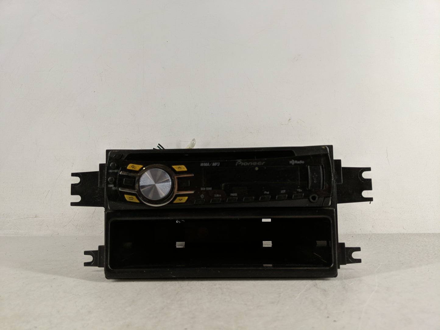 2012-2014 Hyundai Accent Radio AM FM Cd Player Receiver Replacement Fits Fits 2012 2013 2014 OEM Used Auto Parts - Oemusedau