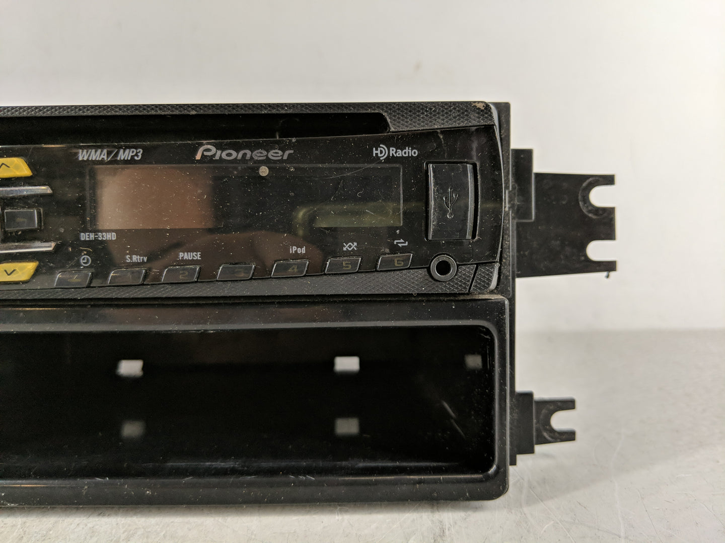 2012-2014 Hyundai Accent Radio AM FM Cd Player Receiver Replacement Fits Fits 2012 2013 2014 OEM Used Auto Parts - Oemusedau