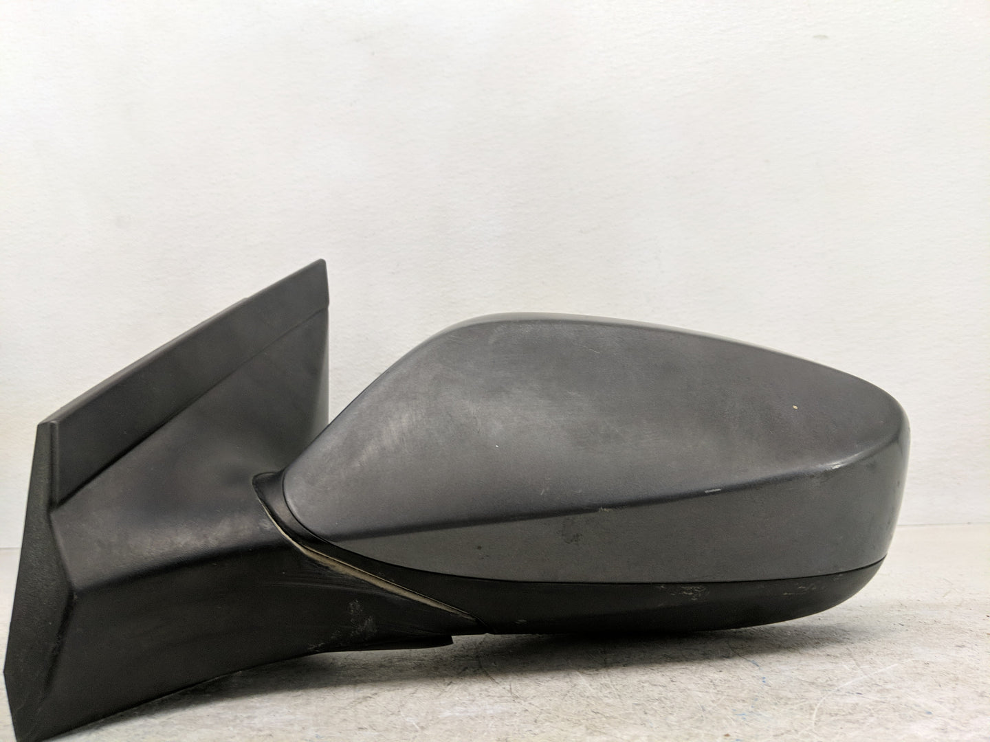 2012 Hyundai Accent Driver Side View Mirror - Left Door Mirror OEM Used - Oemusedautoparts1.com