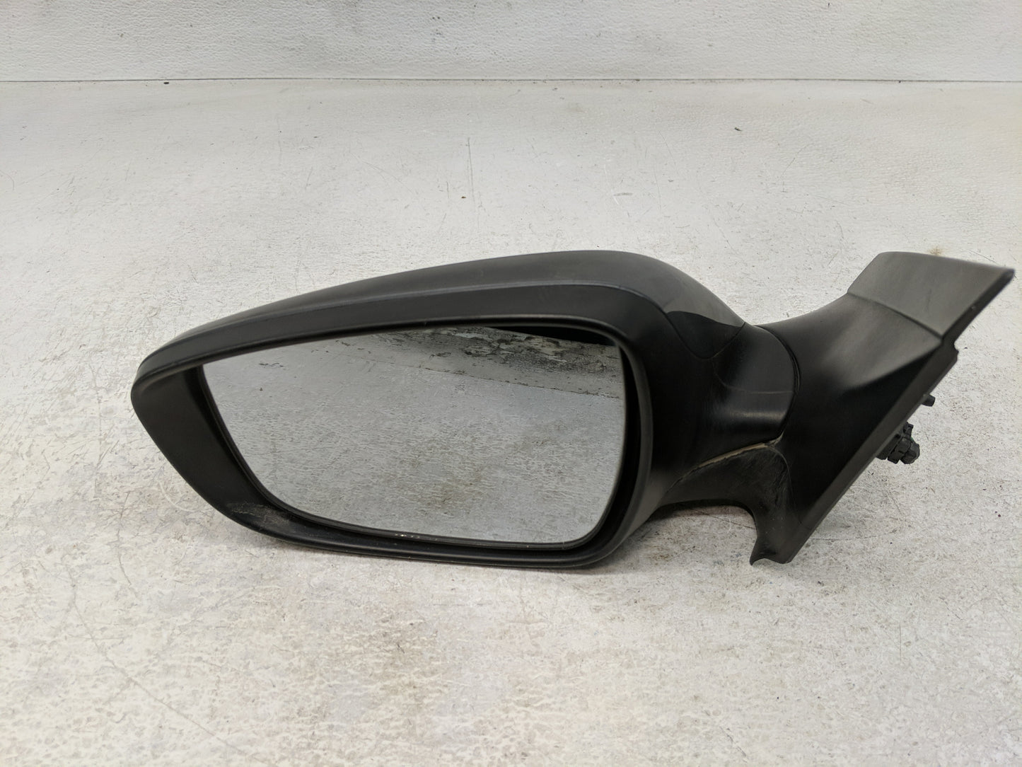 2012 Hyundai Accent Driver Side View Mirror - Left Door Mirror OEM Used - Oemusedautoparts1.com