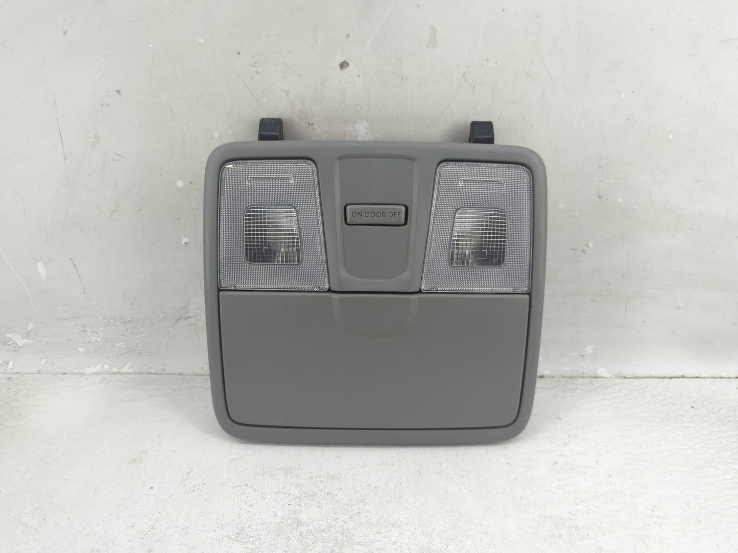 2012-2017 Hyundai Accent Overhead Roof Console 1321947 - Oemusedautoparts1.com