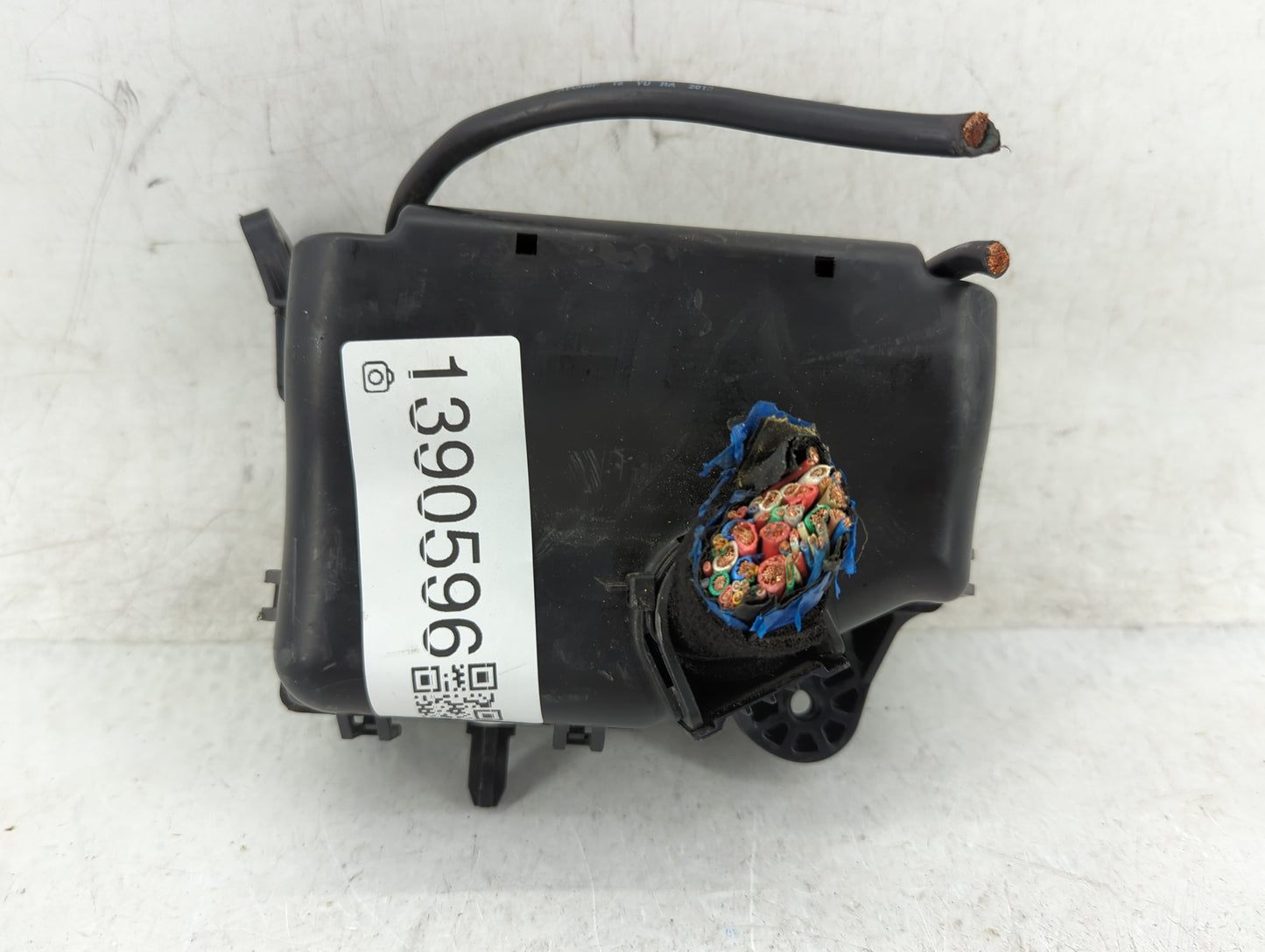 2012-2013 Hyundai Accent Fusebox Fuse Box Panel Relay Module P/N:91221 1R513 912211R472 Fits Fits 2012 2013 OEM Used Auto Pa