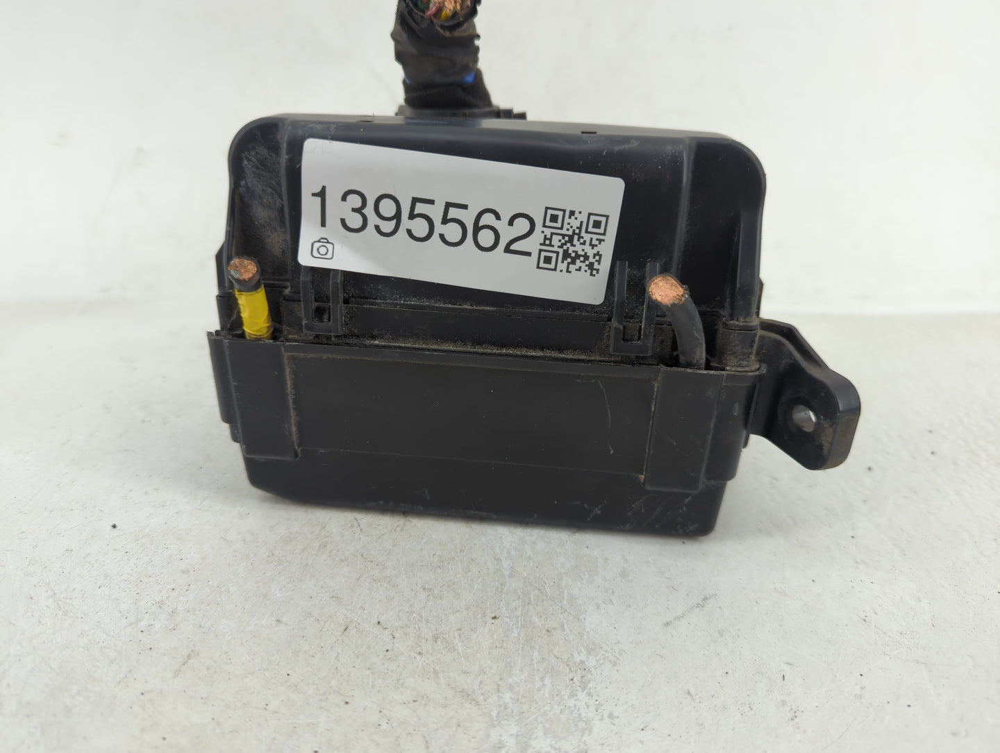 2012-2013 Hyundai Accent Fusebox Fuse Box Panel Relay Module P/N:91221-1R732 Fits Fits 2012 2013 OEM Used Auto Parts - Oemus
