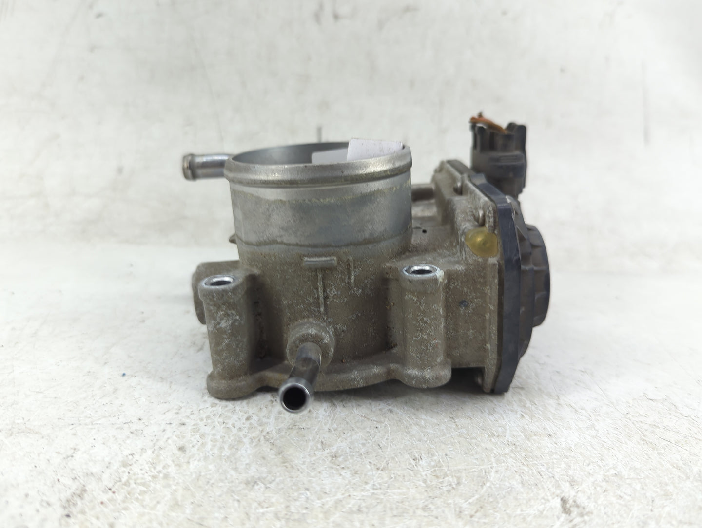 2012-2019 Hyundai Accent Throttle Body Fits Fits 2012 2013 2014 2015 2016 2017 2018 2019 OEM Used Auto Parts - Oemusedautopa
