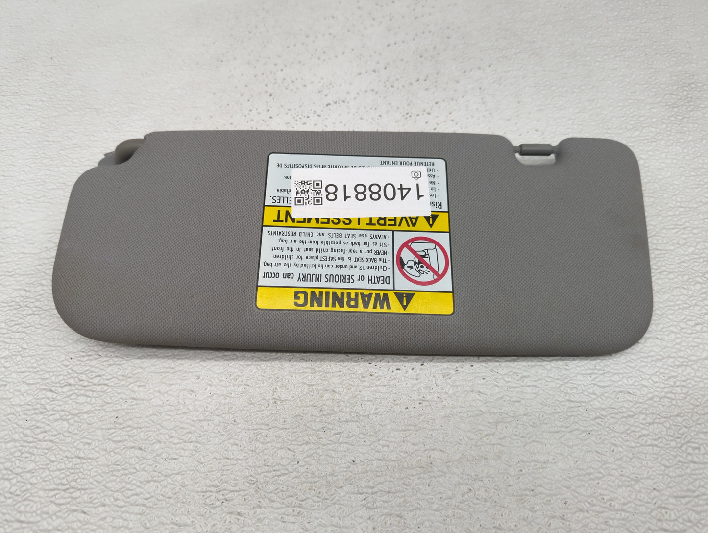 2012-2013 Hyundai Accent Sun Visor Shade Replacement Passenger Right Mirror Fits Fits 2012 2013 OEM Used Auto Parts - Oemuse