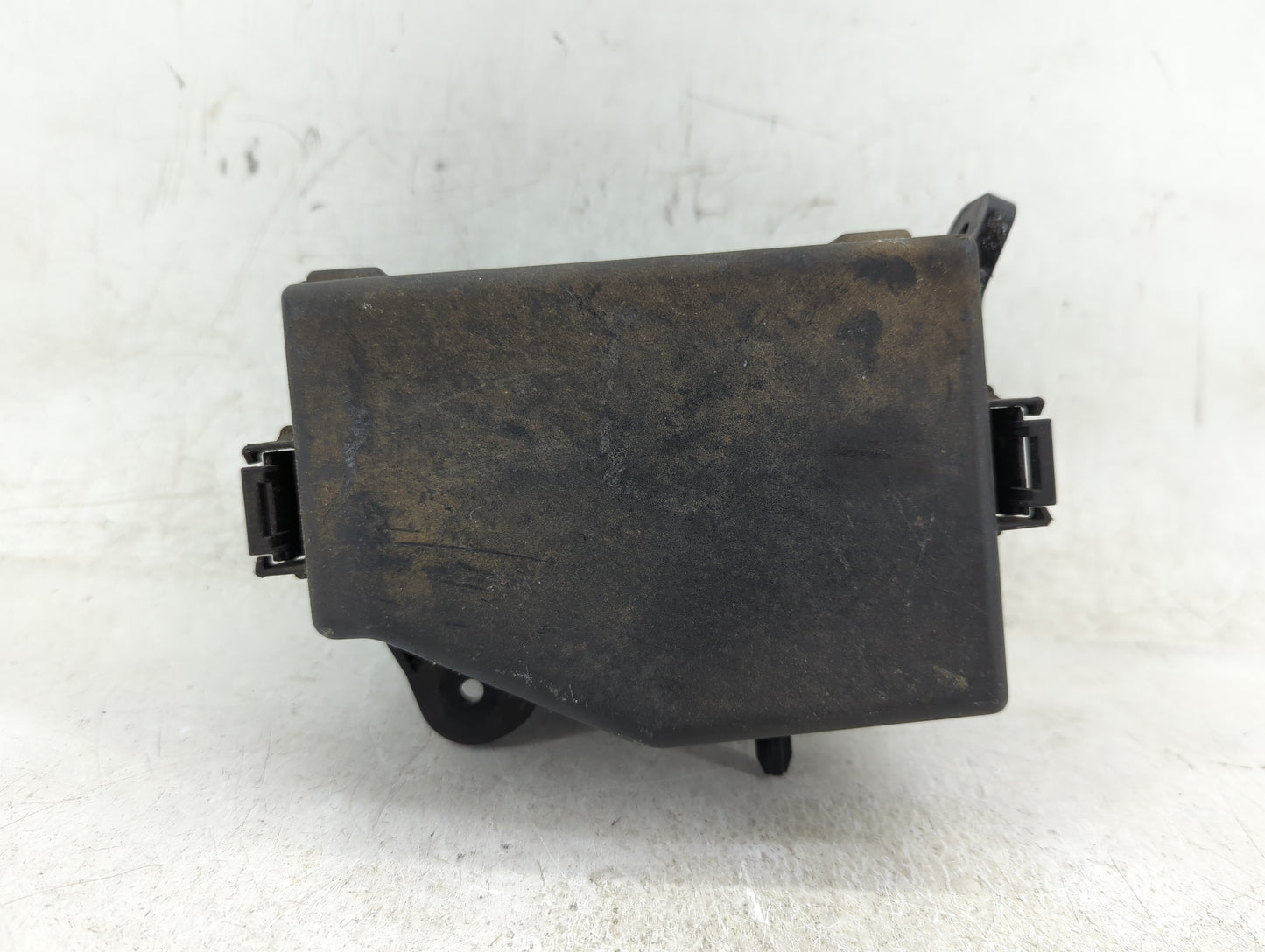 2012-2013 Hyundai Accent Fusebox Fuse Box Panel Relay Module P/N:91221-1R712 Fits Fits 2012 2013 OEM Used Auto Parts - Oemus