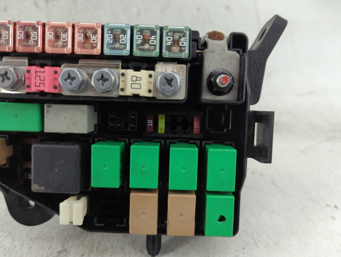 2012-2013 Hyundai Accent Fusebox Fuse Box Panel Relay Module P/N:912211R533 Fits Fits 2012 2013 OEM Used Auto Parts - Oemuse