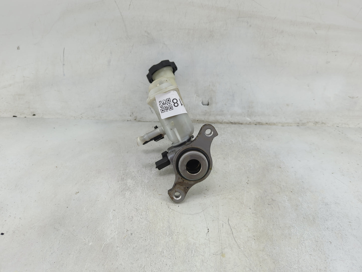 2012-2017 Hyundai Accent Brake Master Cylinder 1490518 - Oemusedautoparts1.com