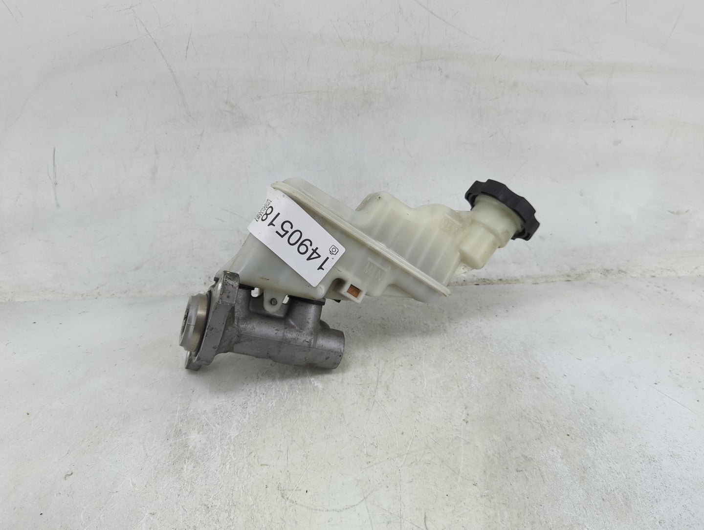 2012-2017 Hyundai Accent Brake Master Cylinder 1490518 - Oemusedautoparts1.com