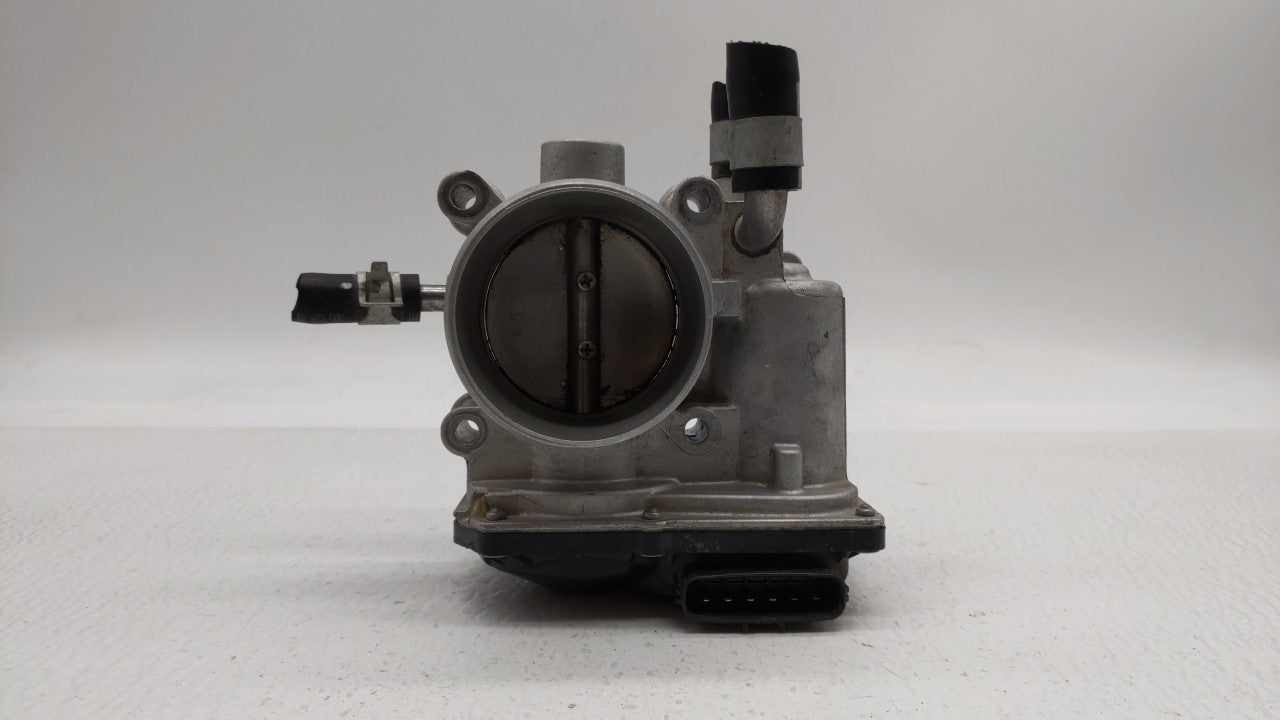 2012-2019 Hyundai Accent Throttle Body P/N:35100-2B300 Fits Fits 2012 2013 2014 2015 2016 2017 2018 2019 OEM Used Auto Parts