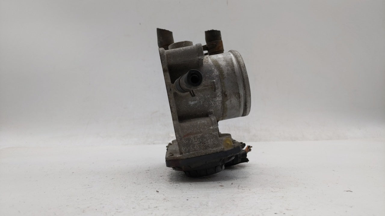 2012-2019 Hyundai Accent Throttle Body P/N:35100-2B300 Fits Fits 2012 2013 2014 2015 2016 2017 2018 2019 OEM Used Auto Parts