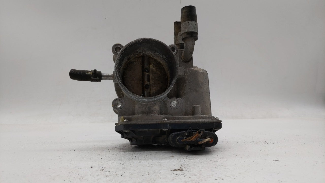 2012-2019 Hyundai Accent Throttle Body P/N:35100-2B300 Fits Fits 2012 2013 2014 2015 2016 2017 2018 2019 OEM Used Auto Parts