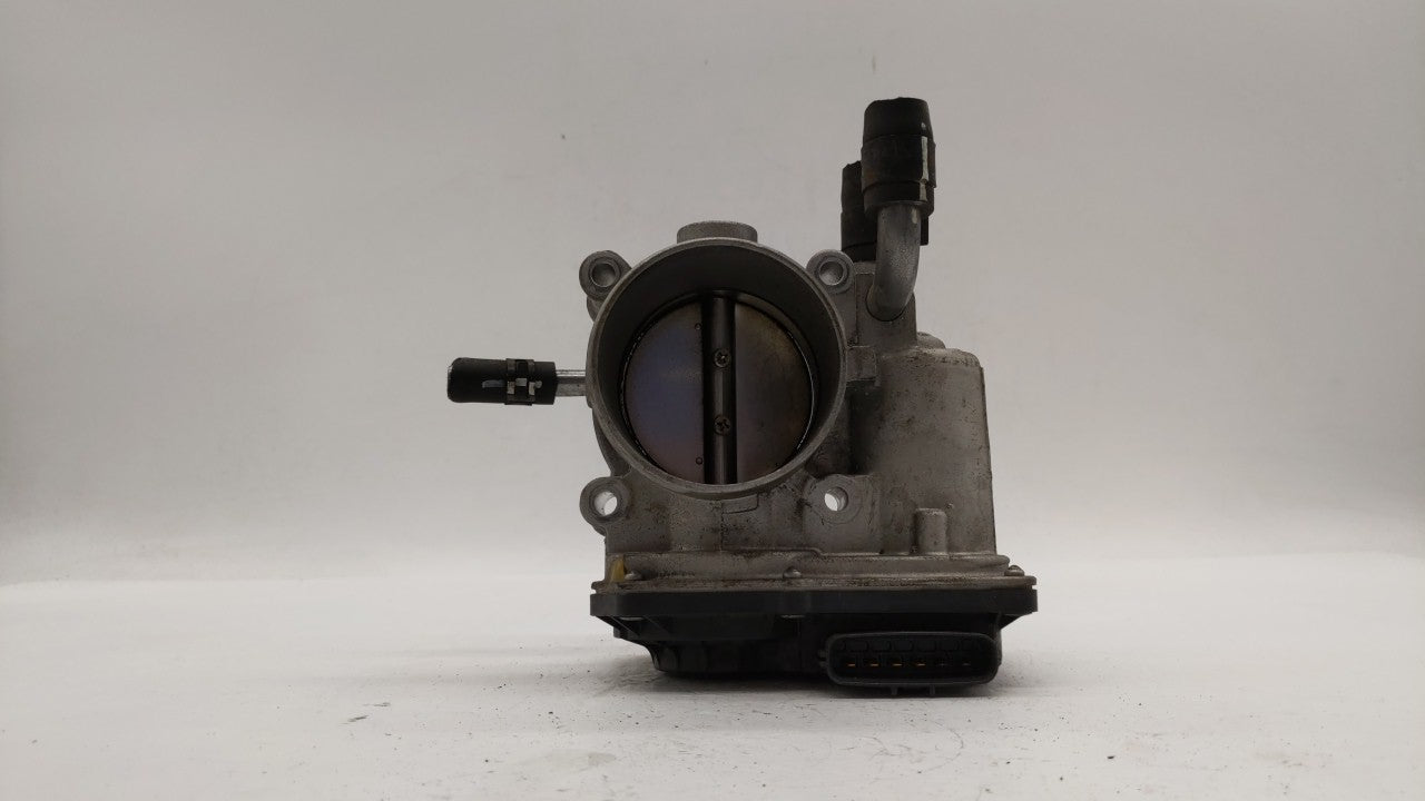 2012-2019 Hyundai Accent Throttle Body P/N:5302-1S02 35100-2B300 Fits Fits 2012 2013 2014 2015 2016 2017 2018 2019 OEM Used 