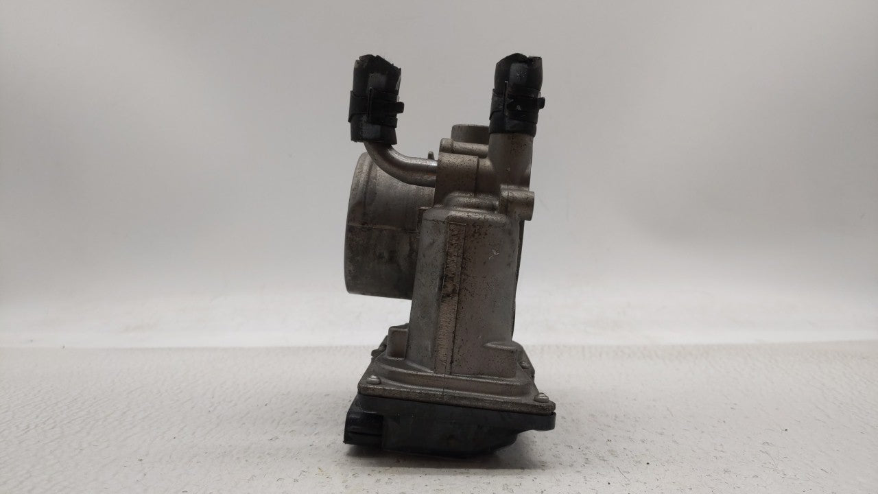 2012-2019 Hyundai Accent Throttle Body P/N:5302-1S02 35100-2B300 Fits Fits 2012 2013 2014 2015 2016 2017 2018 2019 OEM Used 