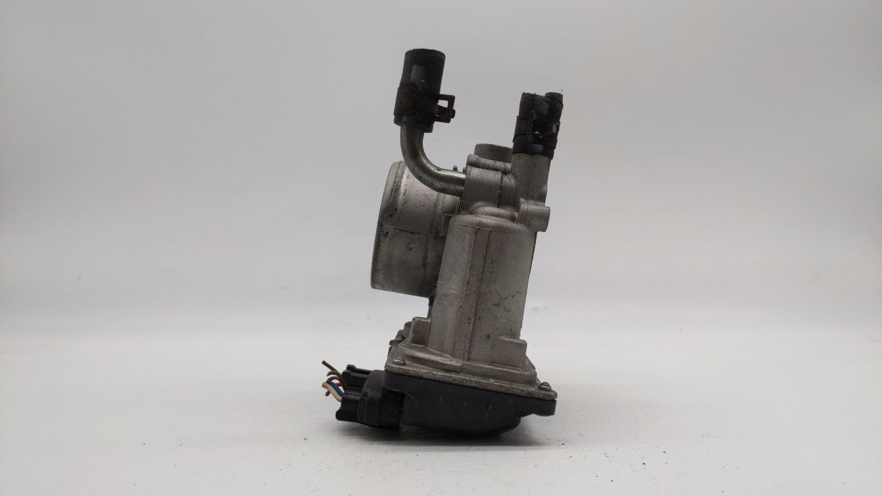 2012-2019 Hyundai Accent Throttle Body P/N:5302-1S02 35100-2B300 Fits Fits 2012 2013 2014 2015 2016 2017 2018 2019 OEM Used 
