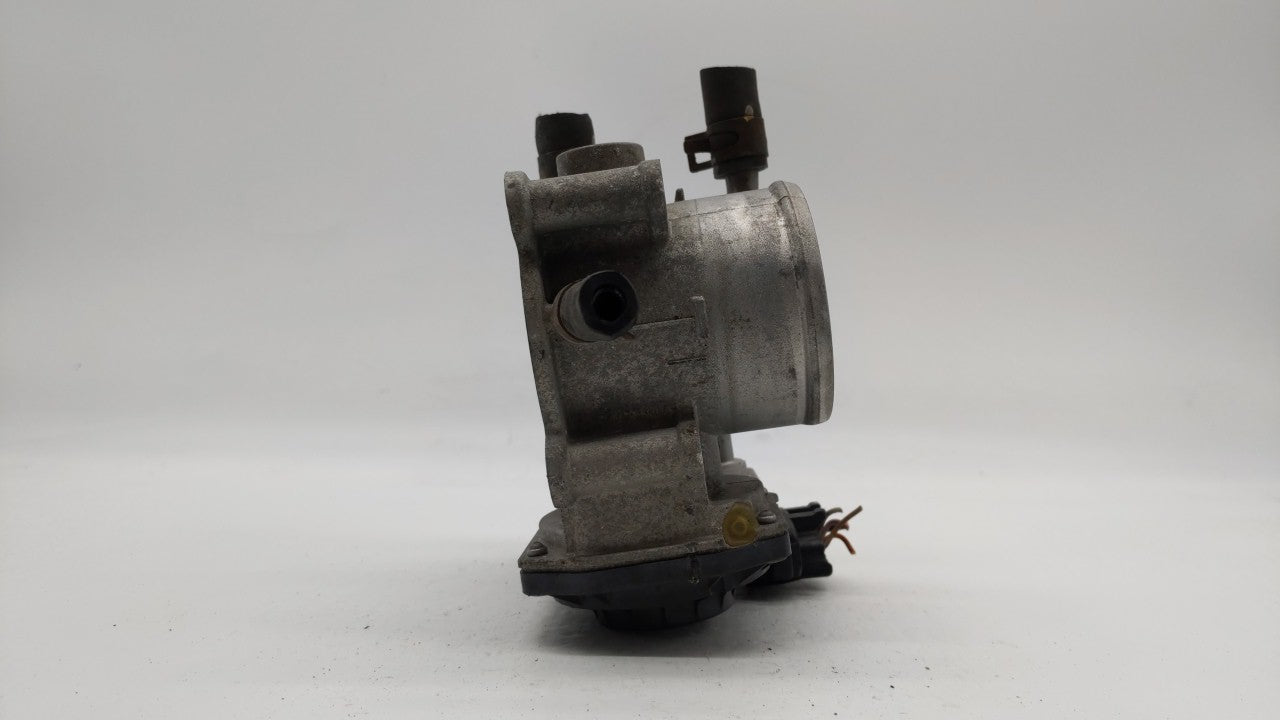 2012-2019 Hyundai Accent Throttle Body P/N:5302-1S02 35100-2B300 Fits Fits 2012 2013 2014 2015 2016 2017 2018 2019 OEM Used 
