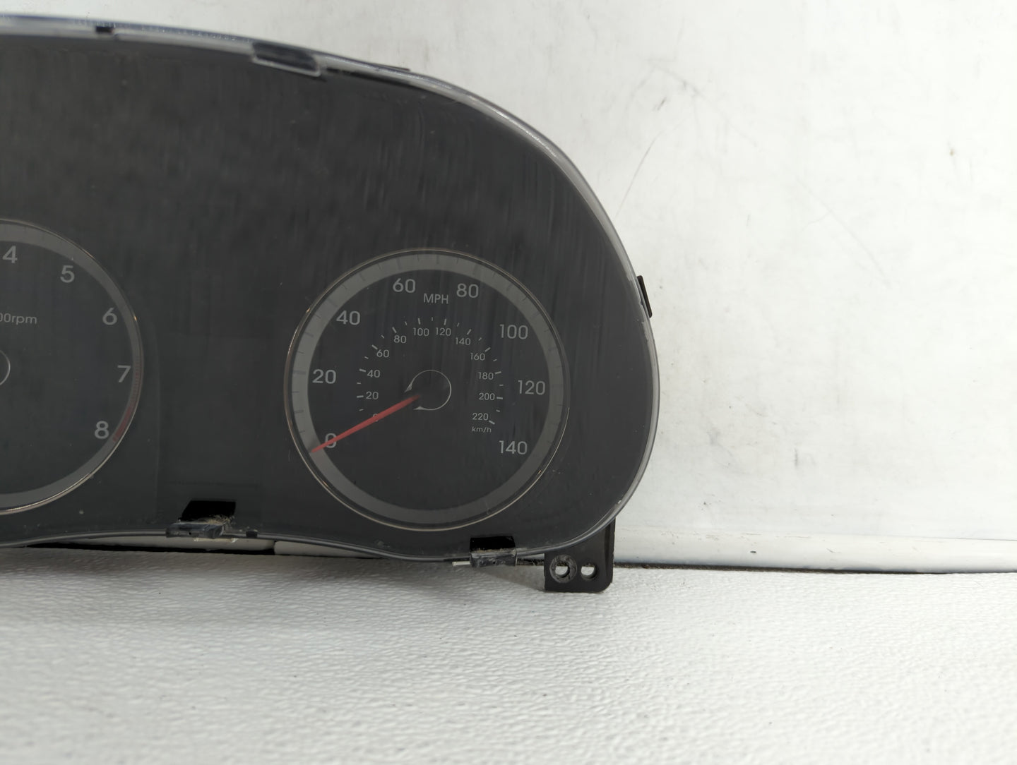 2012-2013 Hyundai Accent Instrument Cluster Speedometer Gauges P/N:94001-1R000 94001-1R020 Fits Fits 2012 2013 OEM Used Auto