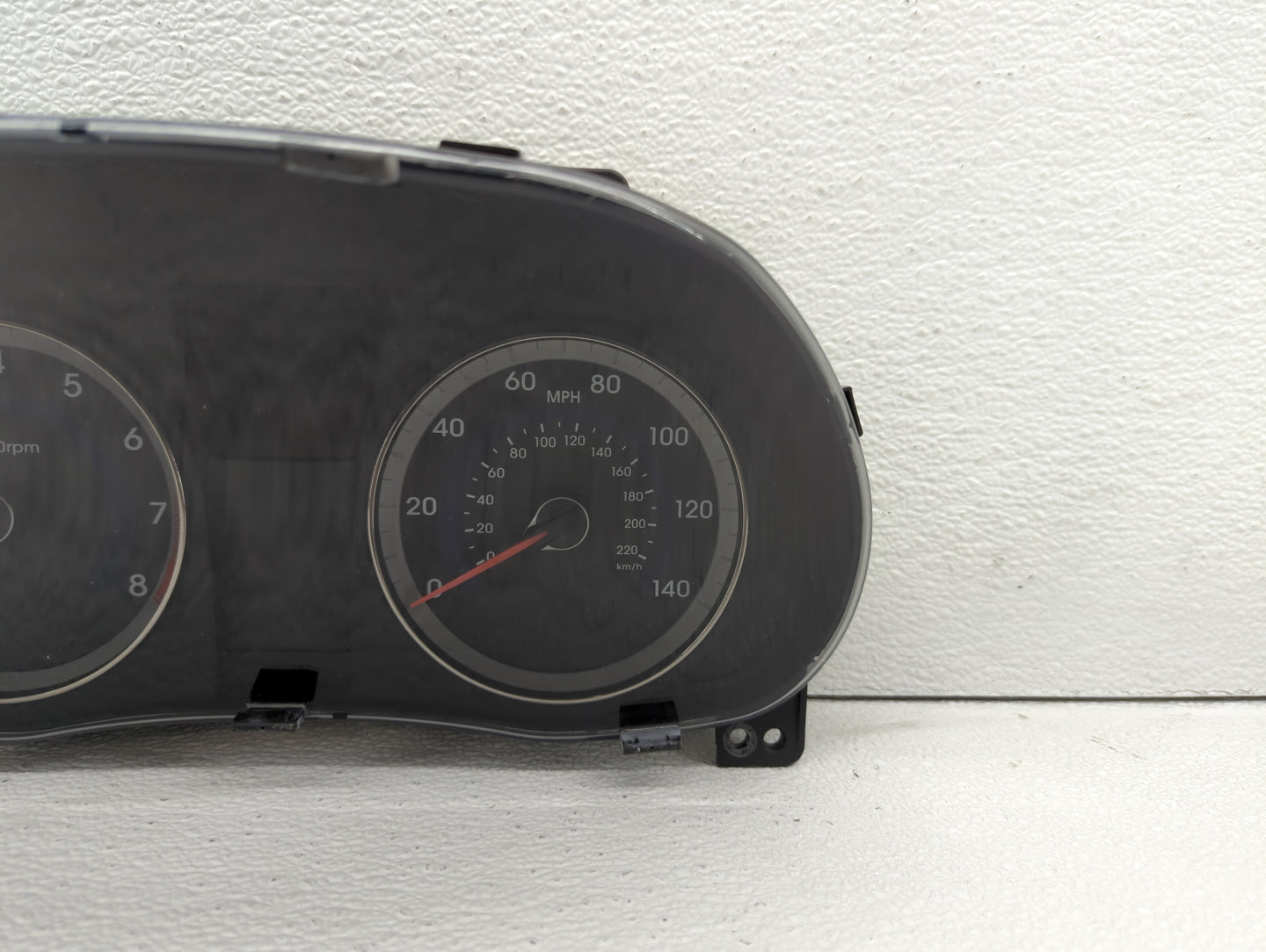 2012-2013 Hyundai Accent Instrument Cluster Speedometer Gauges P/N:94001-R1530 94001-1R030 Fits Fits 2012 2013 OEM Used Auto