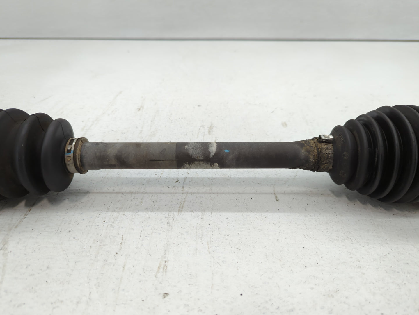 2012-2017 Hyundai Accent Axle Shaft Front Driver Cv C/v - Oemusedautoparts1.com