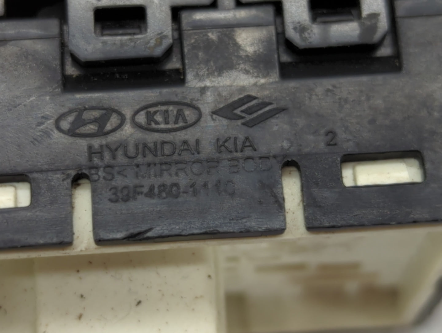 2012-2017 Hyundai Accent Master Power Window Switch Replacement Driver Side Left P/N:39F480-1110 Fits OEM Used Auto Parts - 