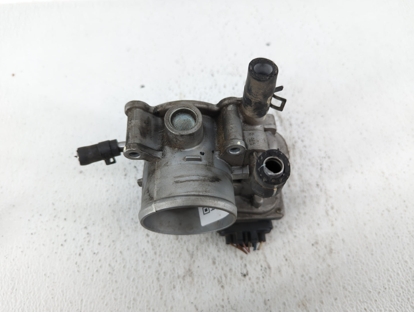 2012-2019 Hyundai Accent Throttle Body P/N:35100-2E000 35100-2B300 Fits Fits 2012 2013 2014 2015 2016 2017 2018 2019 OEM Use