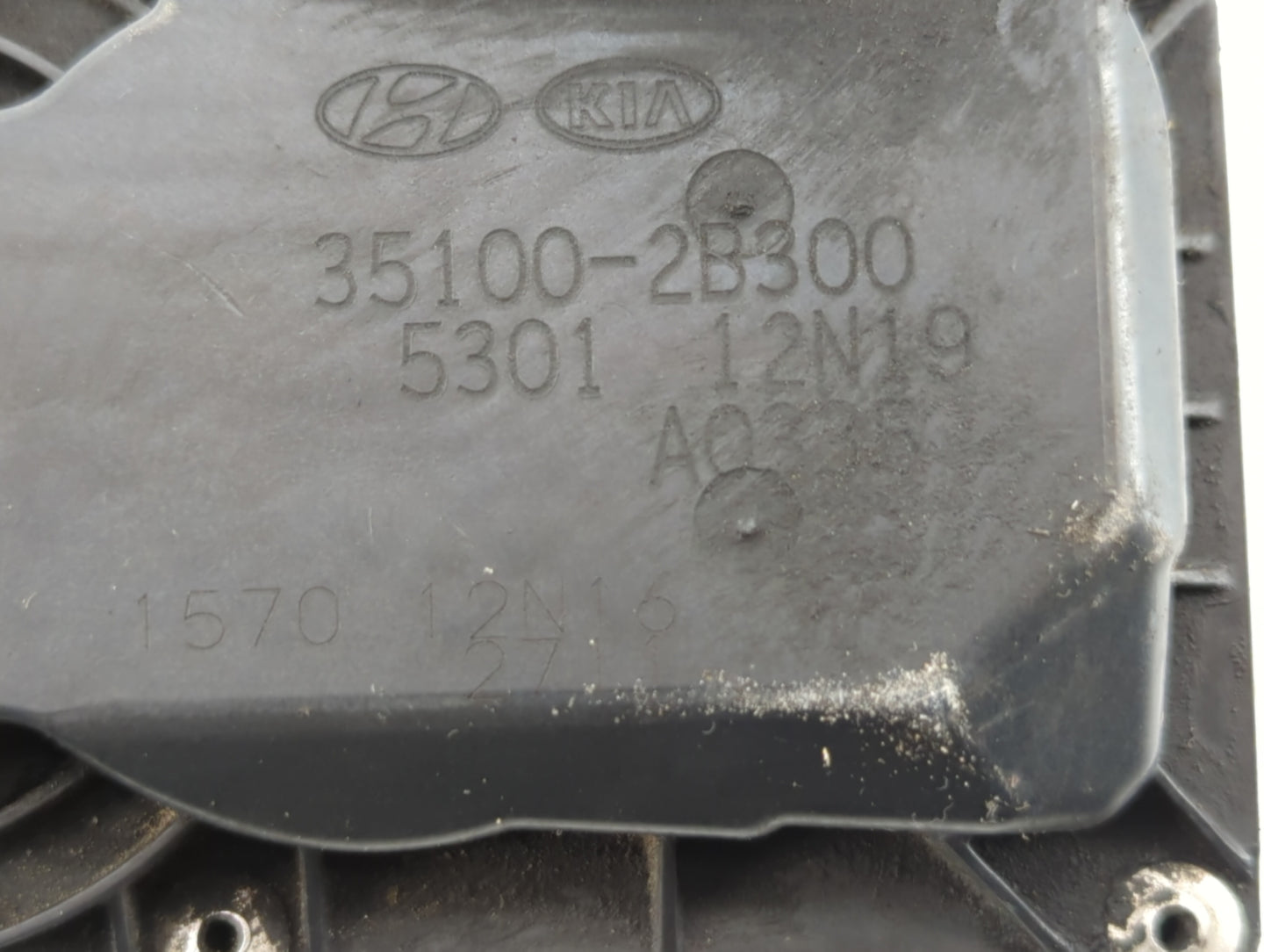 2012-2019 Hyundai Accent Throttle Body P/N:35100-2E000 35100-2B300 Fits Fits 2012 2013 2014 2015 2016 2017 2018 2019 OEM Use