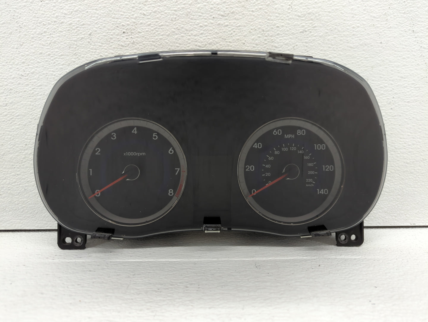 2012-2013 Hyundai Accent Instrument Cluster Speedometer Gauges P/N:94001-1R000 Fits Fits 2012 2013 OEM Used Auto Parts - Oem