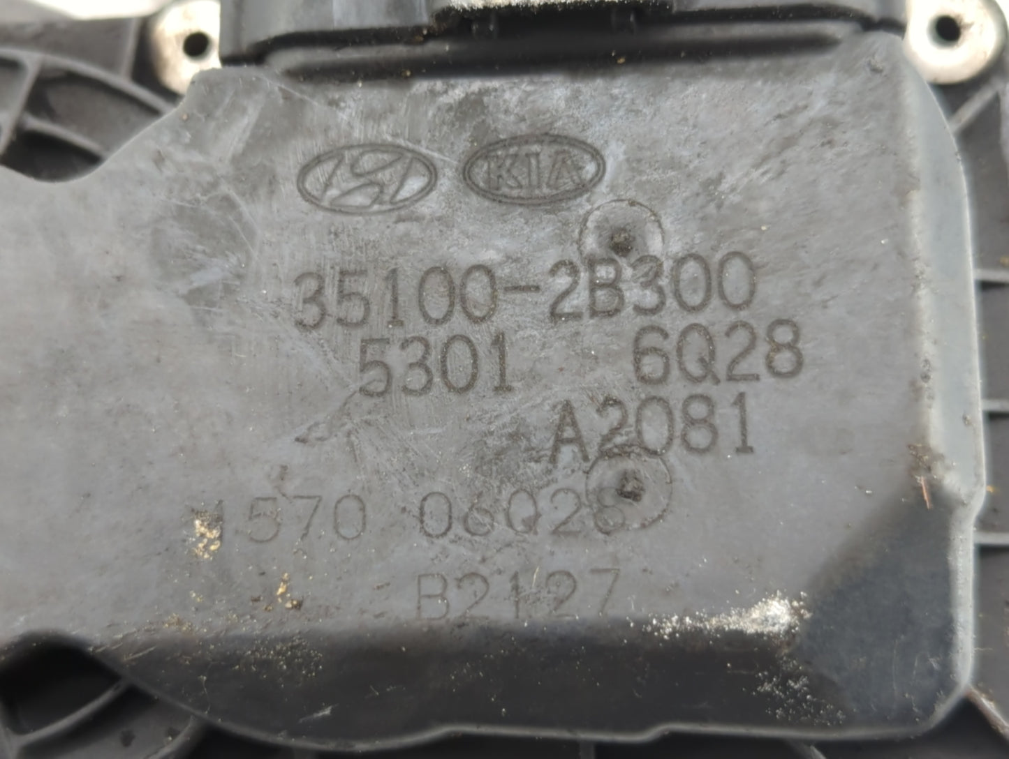 2012-2013 Hyundai Accent Throttle Body Fits Fits 2012 2013 OEM Used Auto Parts - Oemusedautoparts1.com