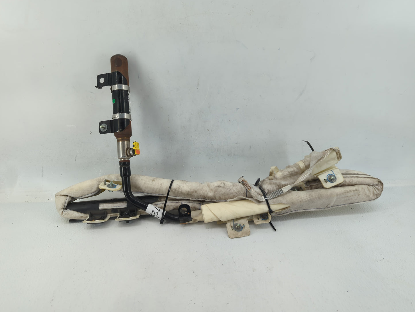 2012-2014 Hyundai Accent Air Bag Driver Left Steering Wheel Mounted P/N:85010-1R200 Fits Fits 2012 2013 2014 OEM Used Auto P