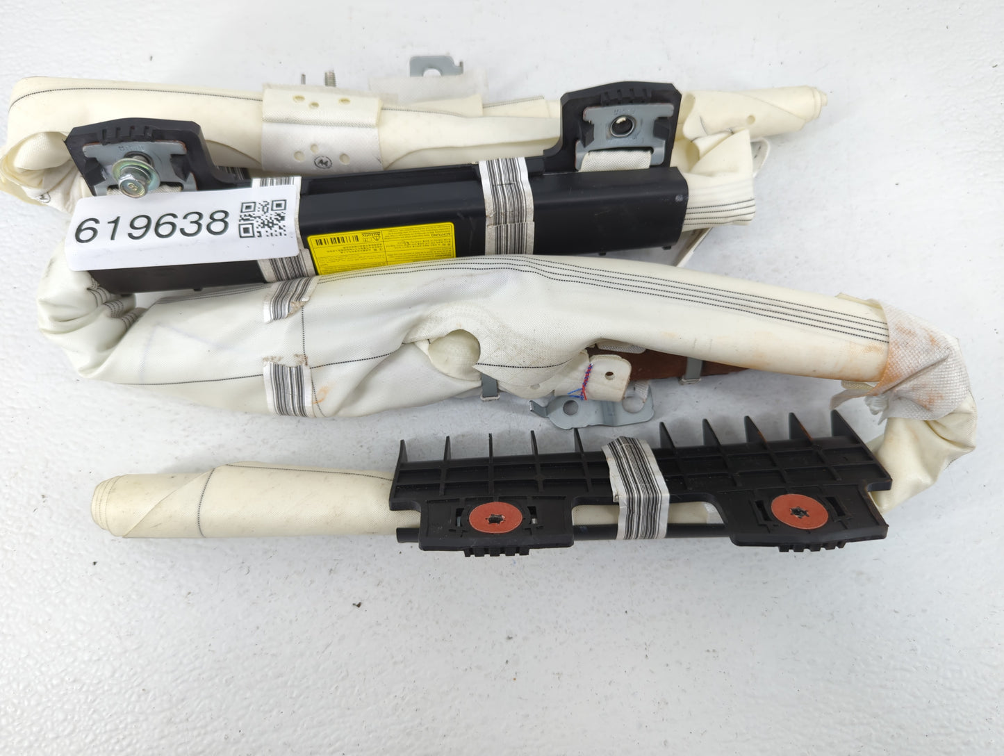 2012-2014 Hyundai Accent Air Bag Driver Left Steering Wheel Mounted P/N:635388401 80410-J0000 Fits Fits 2012 2013 2014 OEM U