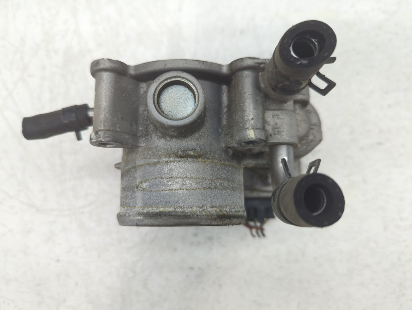 2012-2019 Hyundai Accent Throttle Body P/N:5301 12N16 35100-2B300 Fits Fits 2012 2013 2014 2015 2016 2017 2018 2019 OEM Used