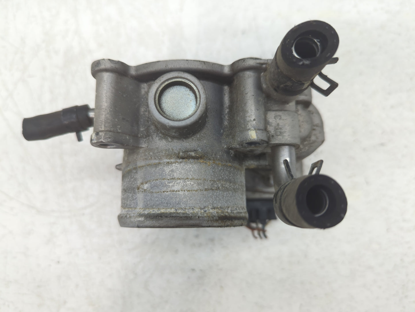 2012-2019 Hyundai Accent Throttle Body P/N:5301 12N16 35100-2B300 Fits Fits 2012 2013 2014 2015 2016 2017 2018 2019 OEM Used