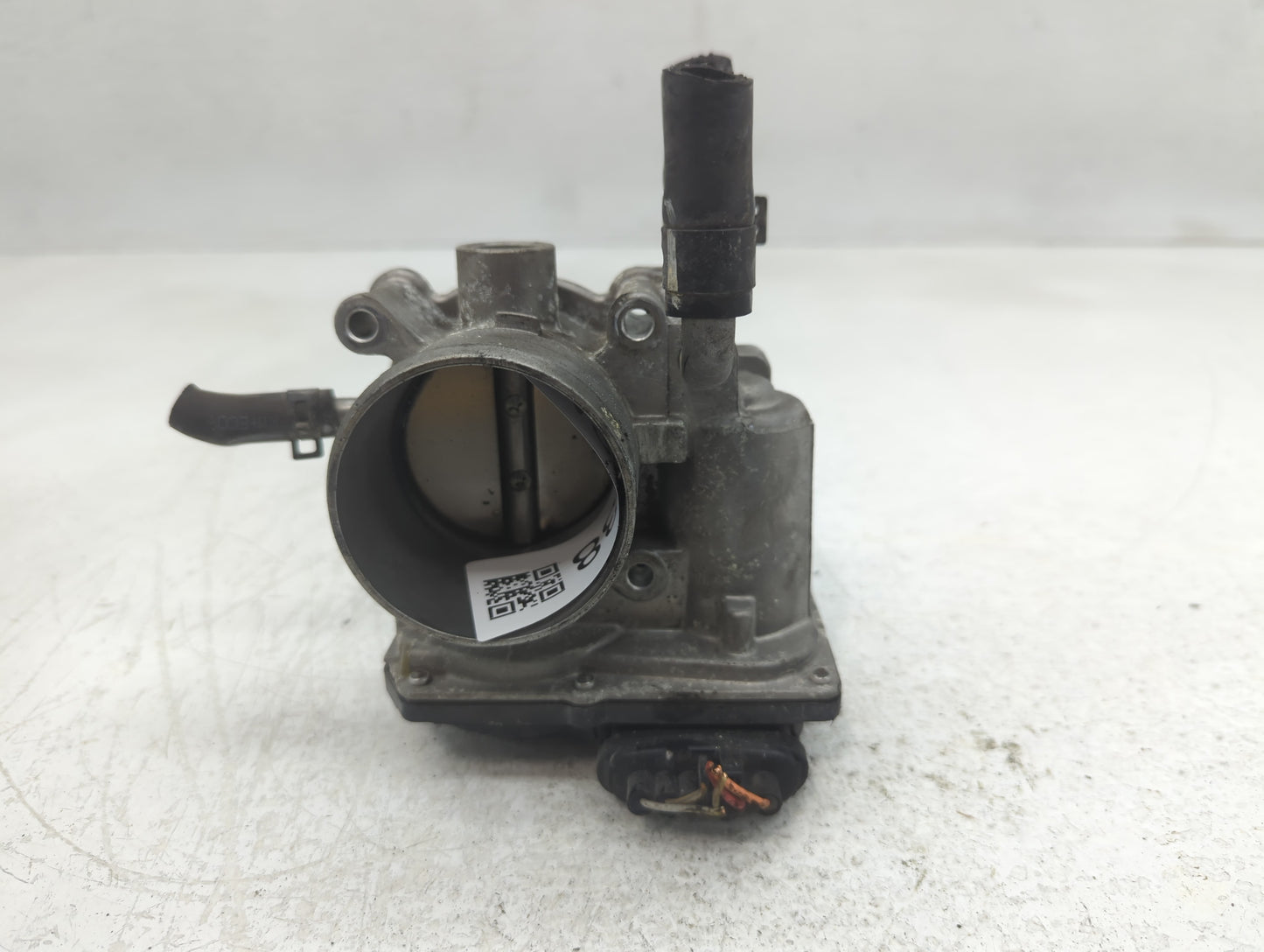 2012-2019 Hyundai Accent Throttle Body P/N:5301 3P24 35100-2B300 Fits Fits 2012 2013 2014 2015 2016 2017 2018 2019 OEM Used 