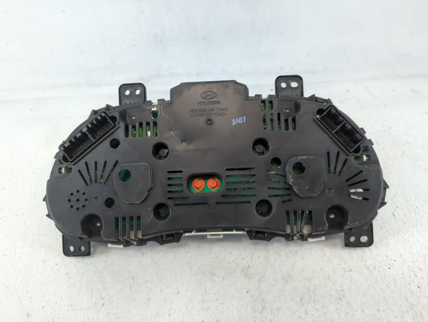2012-2013 Hyundai Accent Instrument Cluster Speedometer Gauges P/N:94001-1R000 Fits Fits 2012 2013 OEM Used Auto Parts - Oem
