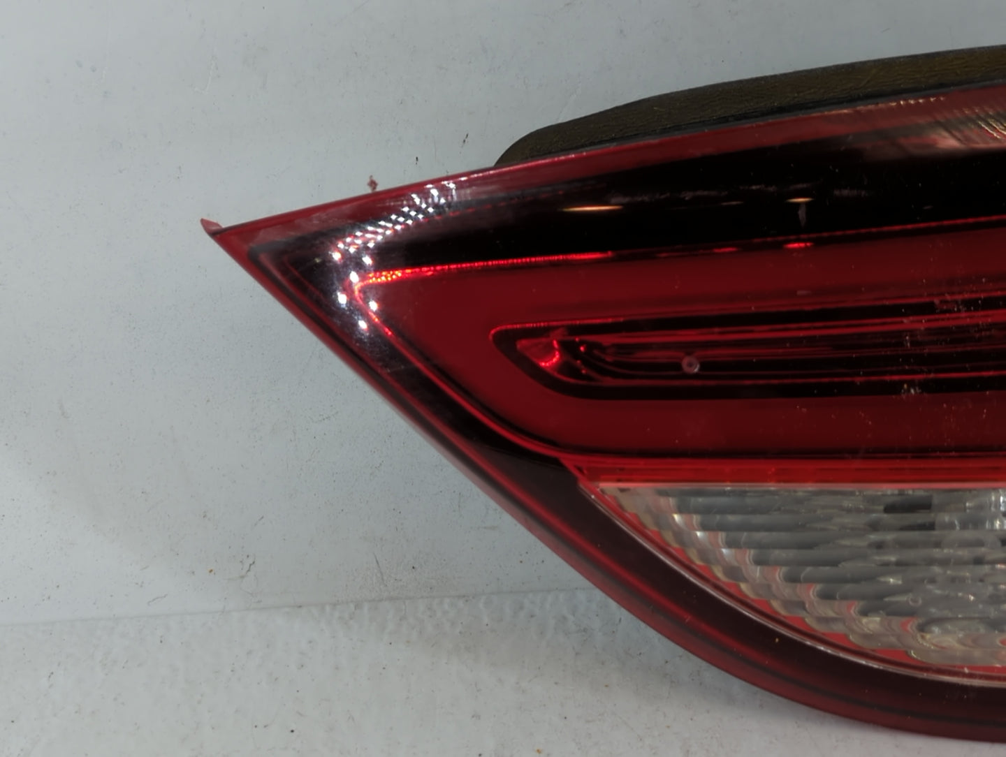 2012-2014 Hyundai Accent Tail Light Assembly Passenger Right OEM P/N:BDM92404000 Fits Fits 2012 2013 2014 OEM Used Auto Part