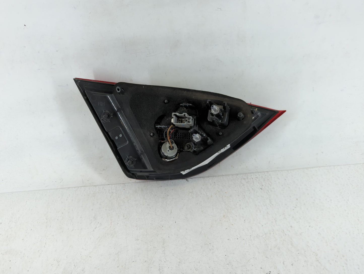 2012-2014 Hyundai Accent Tail Light Assembly Passenger Right OEM P/N:BDM92404000 Fits Fits 2012 2013 2014 OEM Used Auto Part