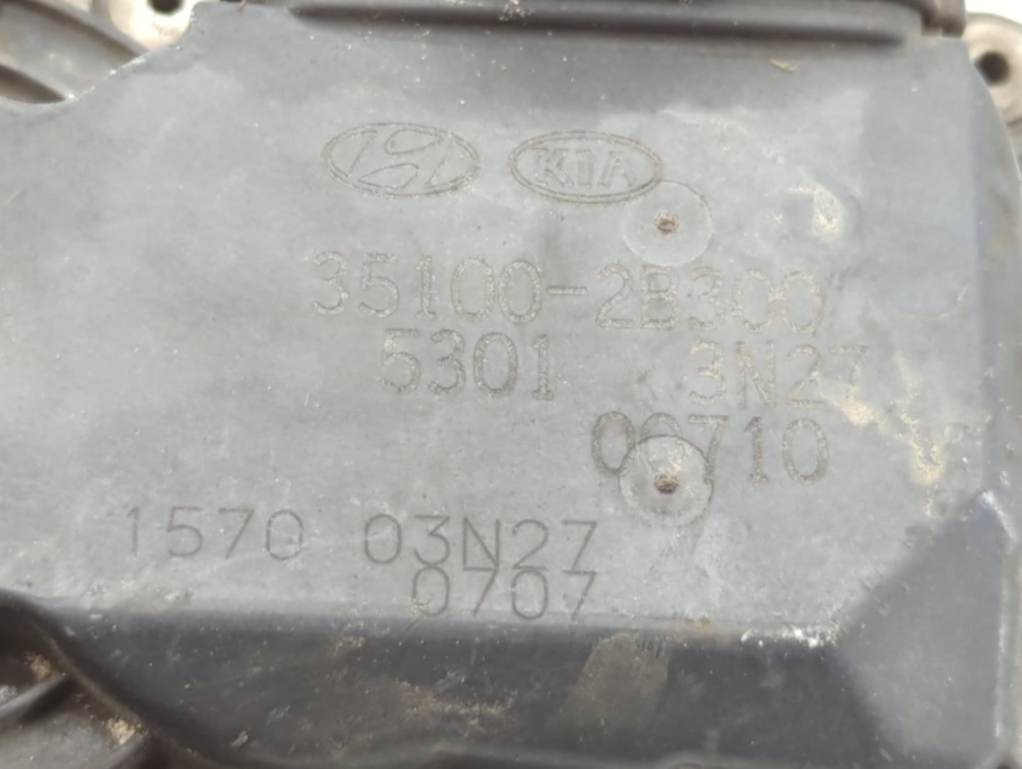 2012-2019 Hyundai Accent Throttle Body P/N:35100-2B300 Fits Fits 2012 2013 2014 2015 2016 2017 2018 2019 OEM Used Auto Parts