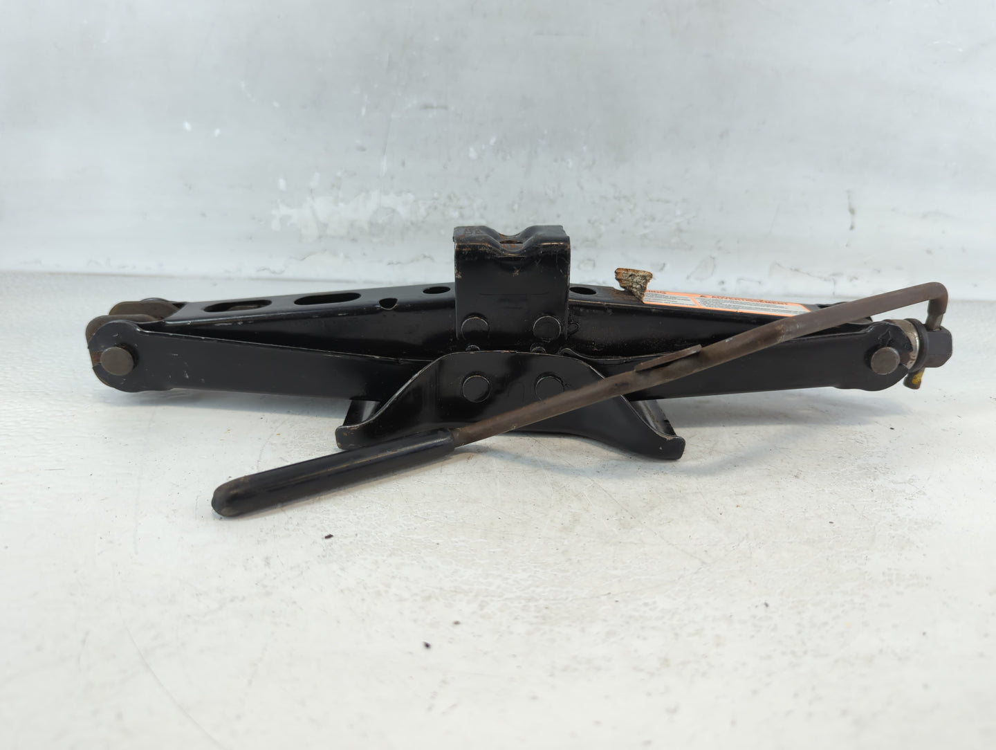 2012 Hyundai Accent Spare Scissor Car Jack - Oemusedautoparts1.com
