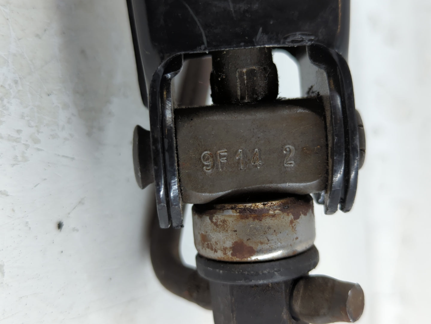 2012 Hyundai Accent Spare Scissor Car Jack - Oemusedautoparts1.com