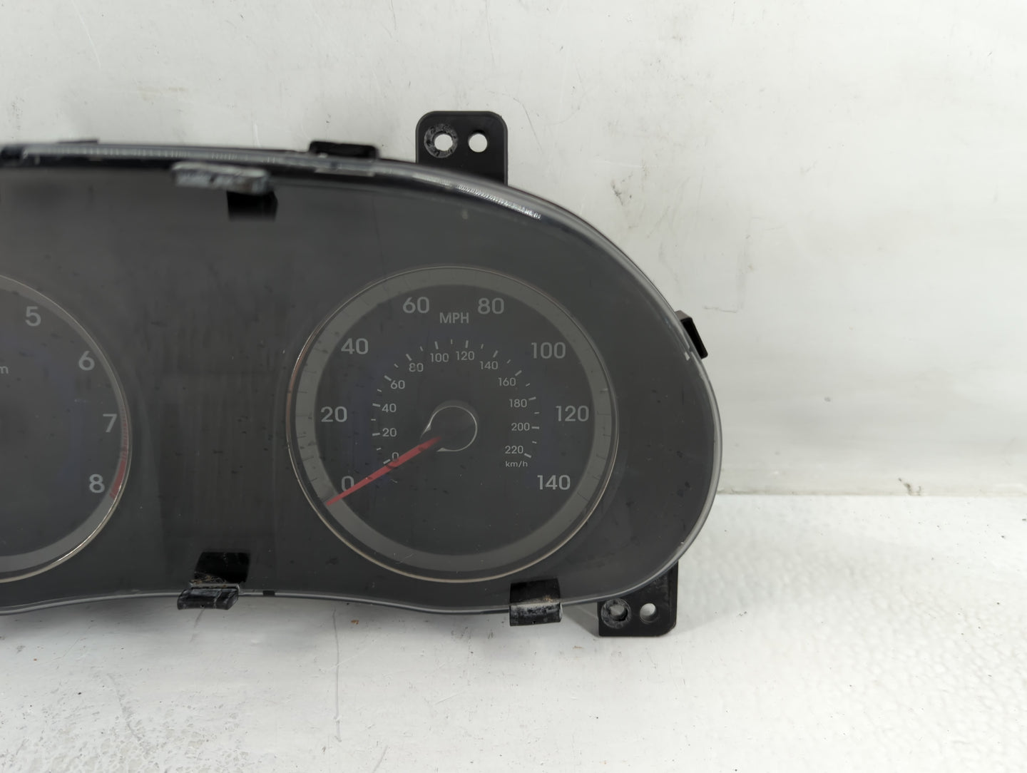 2012-2014 Hyundai Accent Instrument Cluster Speedometer Gauges P/N:94001-1R000 Fits Fits 2012 2013 2014 OEM Used Auto Parts 