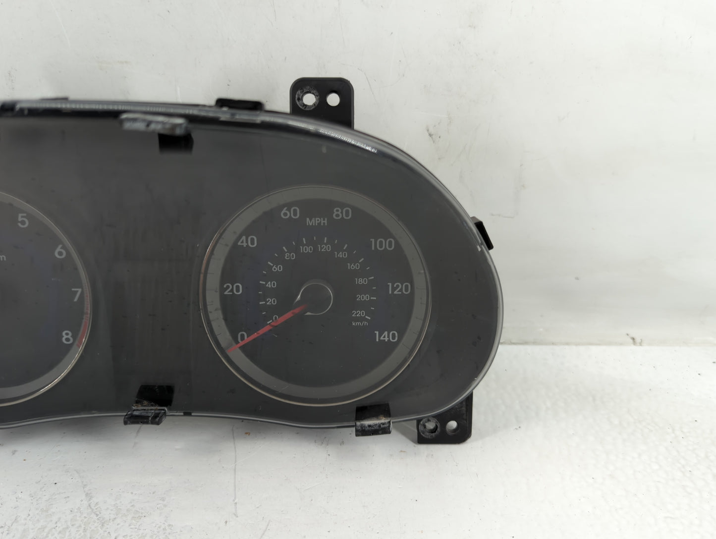 2012-2014 Hyundai Accent Instrument Cluster Speedometer Gauges P/N:94001-1R000 Fits Fits 2012 2013 2014 OEM Used Auto Parts 