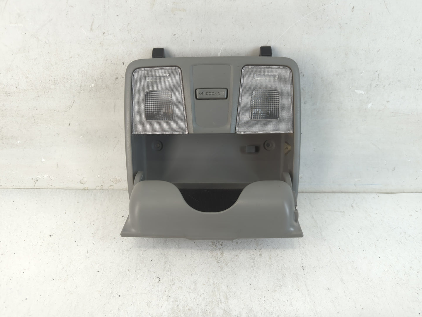 2012-2017 Hyundai Accent Overhead Roof Console 918774 - Oemusedautoparts1.com