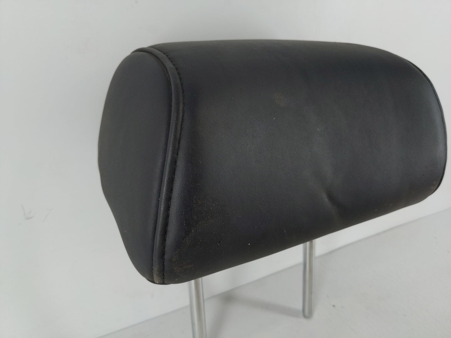 2012-2017 Hyundai Azera Headrest Head Rest Rear Seat Fits Fits 2012 2013 2014 2015 2016 2017 OEM Used Auto Parts - Oemusedau
